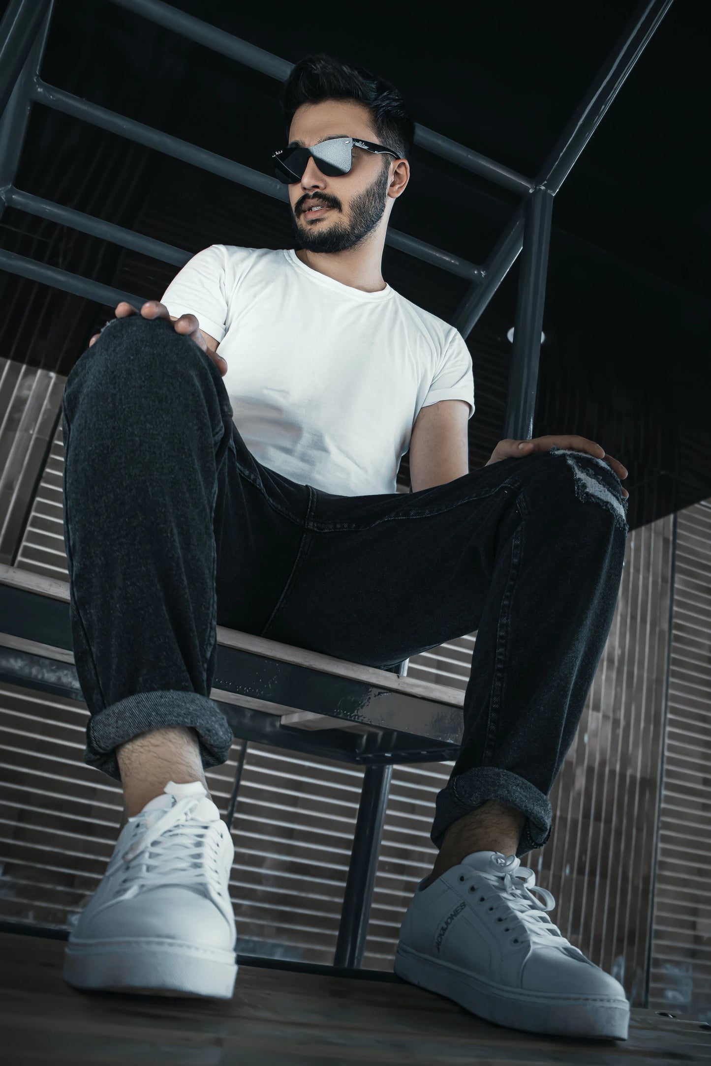 White Crew Neck T-shirt - No Logo